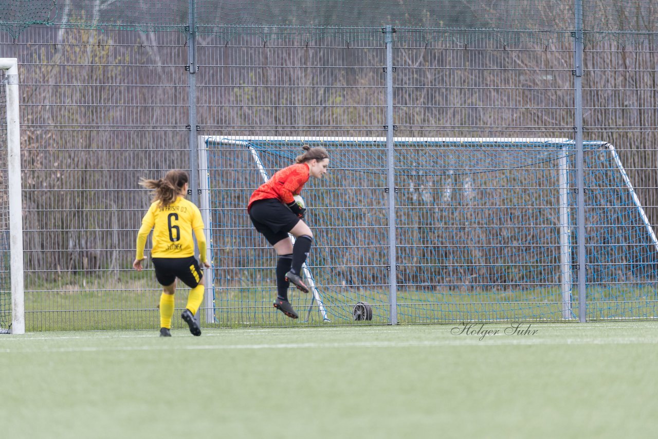 Bild 199 - F SSC Hagen Ahrensburg - SV Frisia Risum-Lindholm : Ergebnis: 1:2